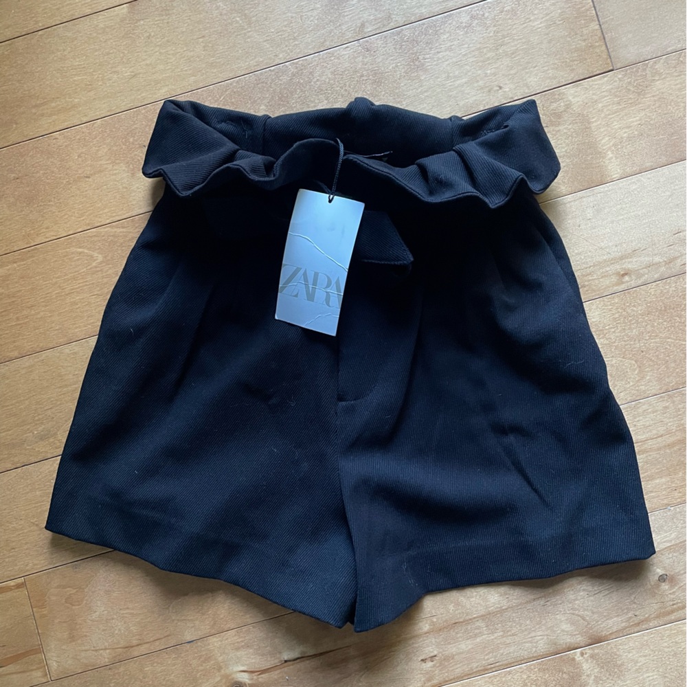 Zara Elegant Black Shorts